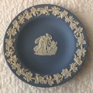 Small Wedgewood trinket dish in blue and cream